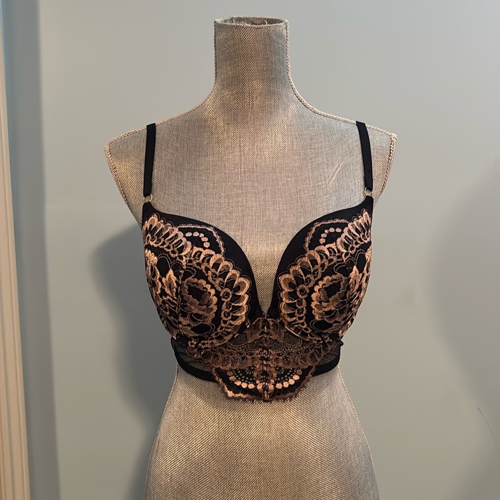 La Senza bra, size 36D.